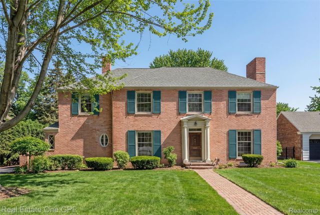 636 Middlesex Road, Grosse Pointe Park, MI 48230