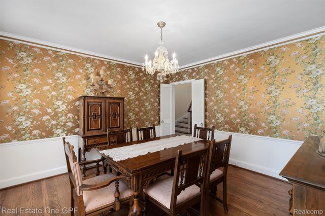 636 Middlesex Road, Grosse Pointe Park, MI 48230