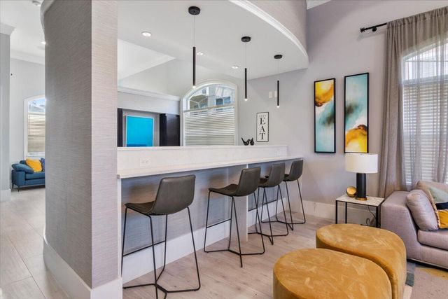 9845 Baywinds Drive 6206, West Palm Beach, FL 33411