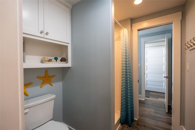 1339 Emerald Drive, Crystal Beach, TX 77650