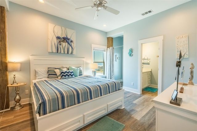 1339 Emerald Drive, Crystal Beach, TX 77650