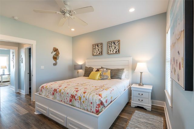 1339 Emerald Drive, Crystal Beach, TX 77650