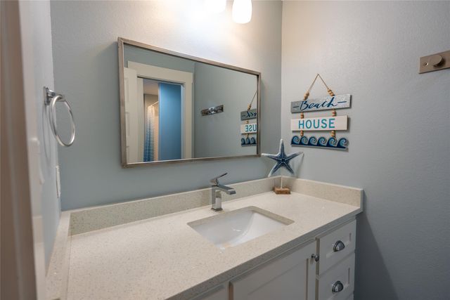 1339 Emerald Drive, Crystal Beach, TX 77650