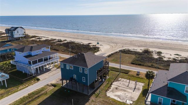 1339 Emerald Drive, Crystal Beach, TX 77650