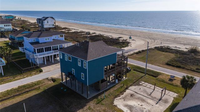 1339 Emerald Drive, Crystal Beach, TX 77650