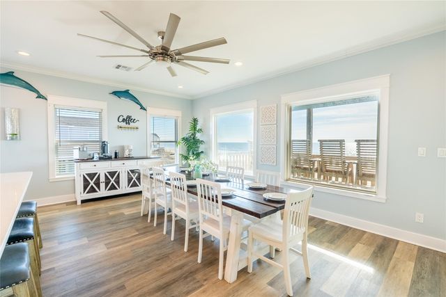 1339 Emerald Drive, Crystal Beach, TX 77650