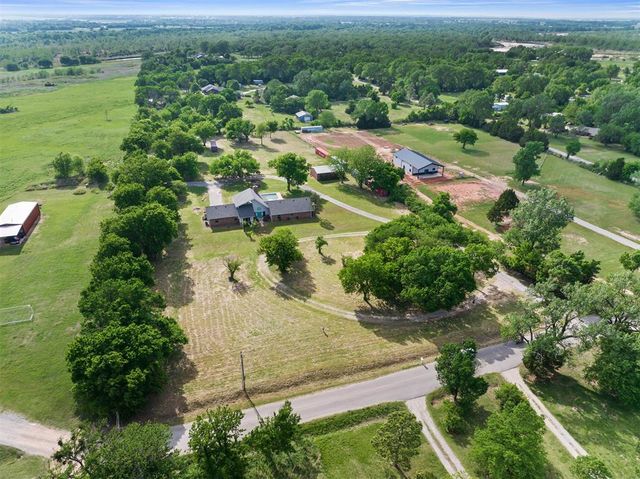 1850 72nd ave NW, Norman, OK 73072