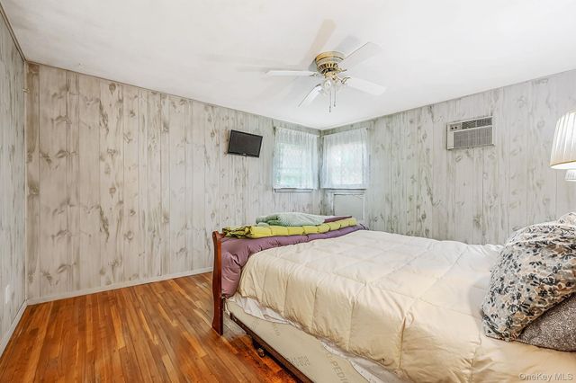 345 Earle Street, Central Islip, NY 11722