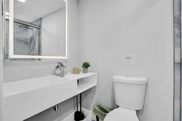 6 Little Harbor Way, Deerfield Beach, FL 33441