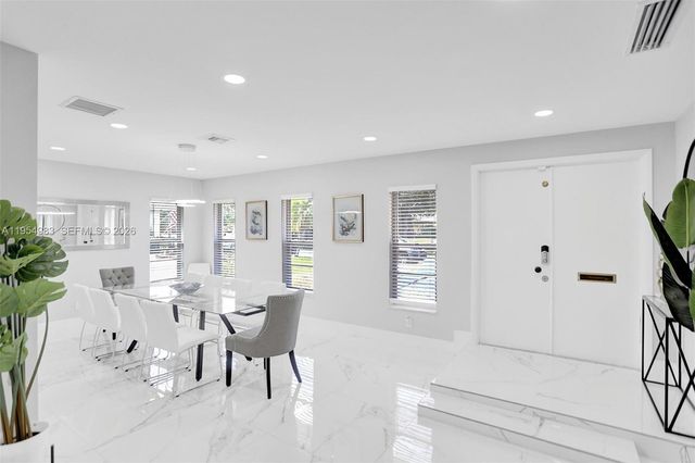 6 Little Harbor Way, Deerfield Beach, FL 33441