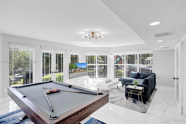 6 Little Harbor Way, Deerfield Beach, FL 33441