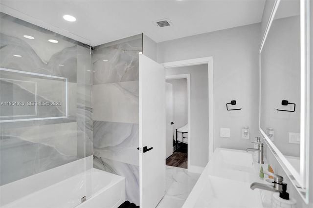 6 Little Harbor Way, Deerfield Beach, FL 33441