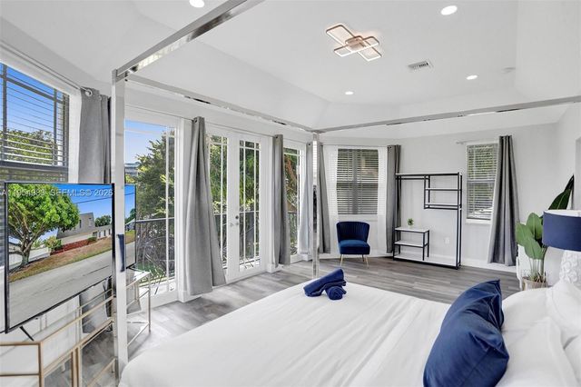 6 Little Harbor Way, Deerfield Beach, FL 33441