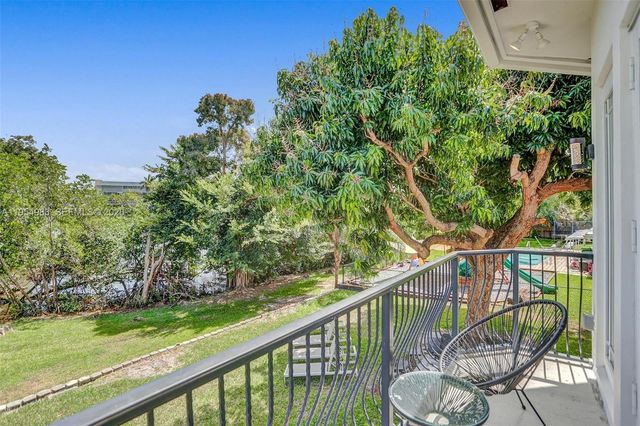 6 Little Harbor Way, Deerfield Beach, FL 33441