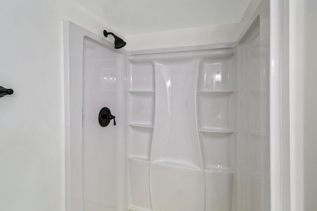 1037 185th Place, Homewood, IL 60430