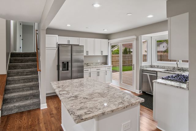 1037 185th Place, Homewood, IL 60430