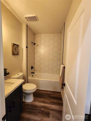 18702 Rampart Lane SE, Yelm, WA 98597