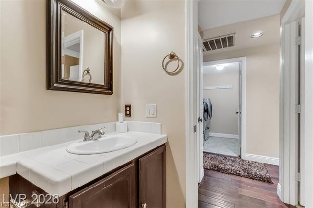 7 Crown Valley Drive, Henderson, NV 89074