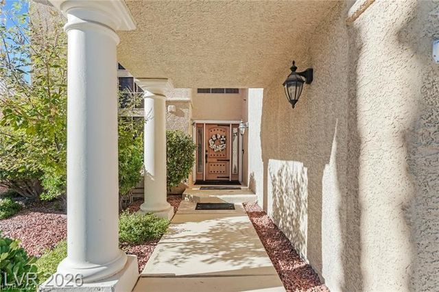 7 Crown Valley Drive, Henderson, NV 89074