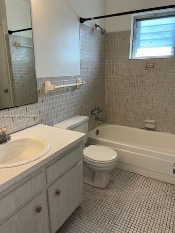 348 S Federal Hwy 27, Dania Beach, FL 33004