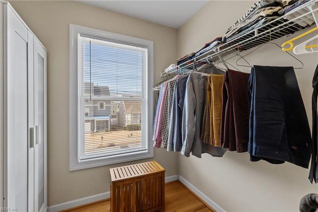 9608 Dolphin RN, Norfolk, VA 23518