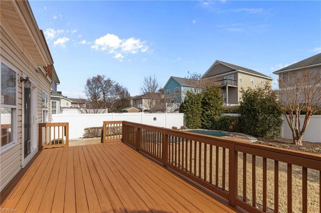 9608 Dolphin RN, Norfolk, VA 23518