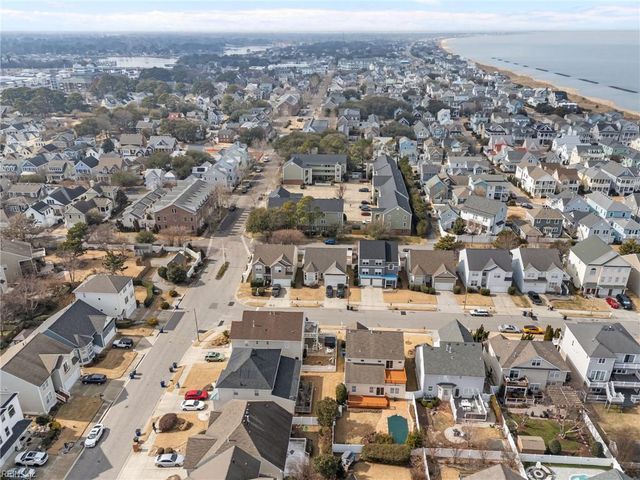 9608 Dolphin RN, Norfolk, VA 23518