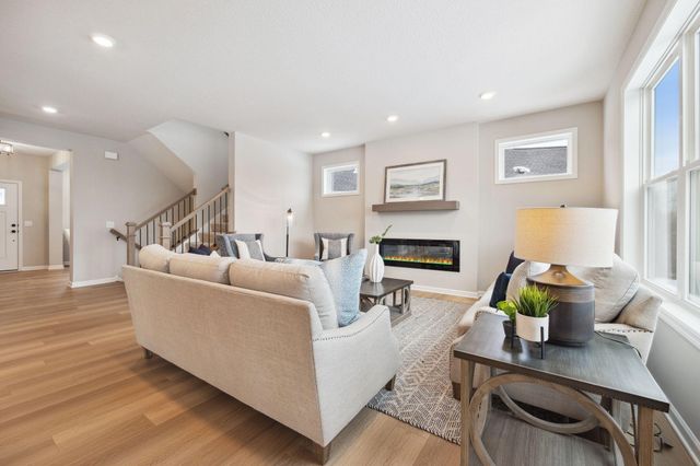 10700 Harbor Lane N, Maple Grove, MN 55369