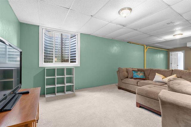2912 Mandarin Grove Lane, Kalamazoo, MI 49004