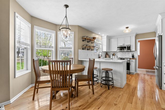 2912 Mandarin Grove Lane, Kalamazoo, MI 49004