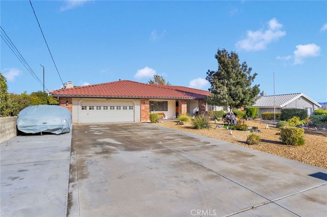 18596 Fairburn Street, Hesperia, CA 92345