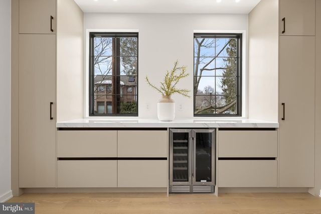 3554 T ST NW, Washington, DC 20007