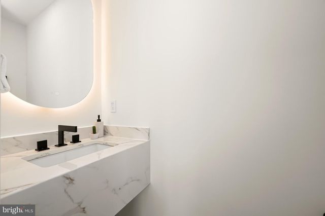 3554 T ST NW, Washington, DC 20007