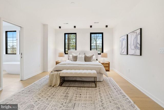 3554 T ST NW, Washington, DC 20007