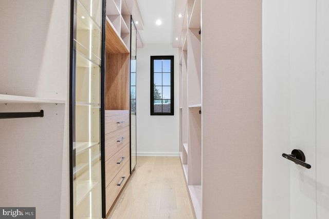 3554 T ST NW, Washington, DC 20007