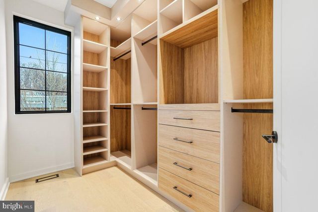 3554 T ST NW, Washington, DC 20007