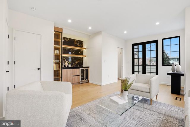 3554 T ST NW, Washington, DC 20007