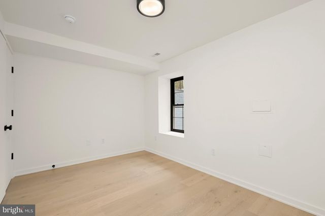 3554 T ST NW, Washington, DC 20007