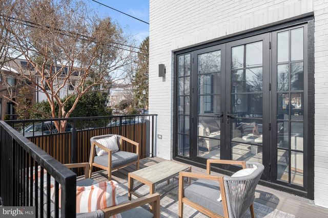 3554 T ST NW, Washington, DC 20007