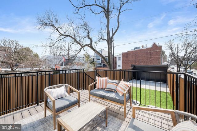 3554 T ST NW, Washington, DC 20007