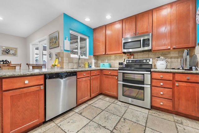 54140 Avenida Herrera, La Quinta, CA 92253