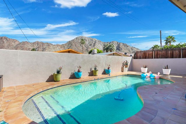 54140 Avenida Herrera, La Quinta, CA 92253