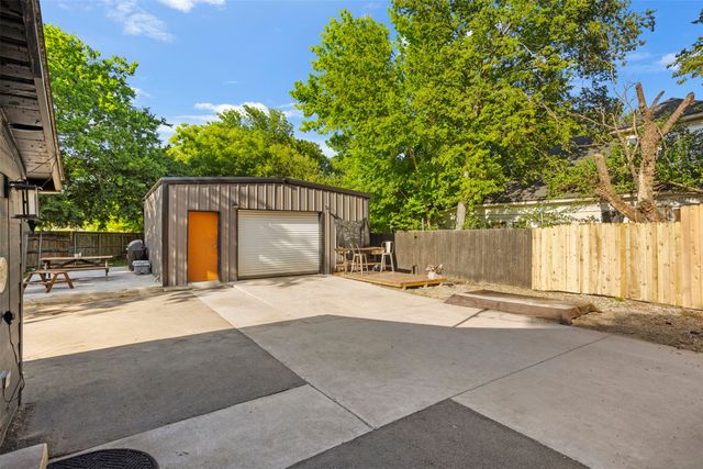 505 E Ross Street, Waxahachie, TX 75165