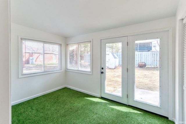 217 Monroe Street, Newburgh, IN 47630