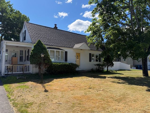 10 Darby St, Tewksbury, MA 01876