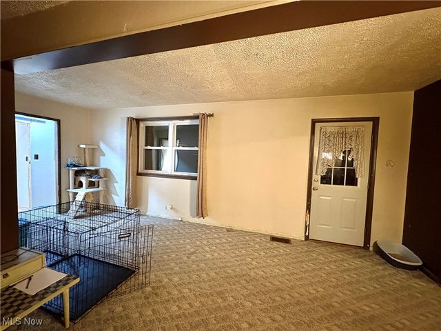 4542 Bloomfield Road, Cambridge, OH 43725