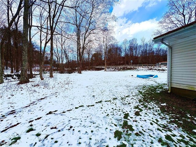 4542 Bloomfield Road, Cambridge, OH 43725