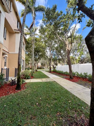 4520 Danson Way, Delray Beach, FL 33445