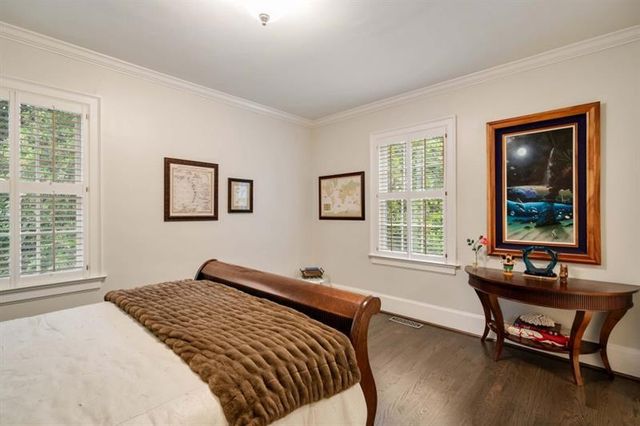 221 Robin Hood NE Road, Atlanta, GA 30309