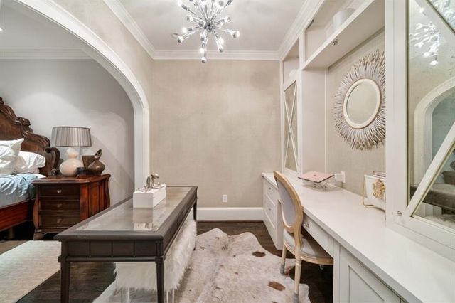 221 Robin Hood NE Road, Atlanta, GA 30309